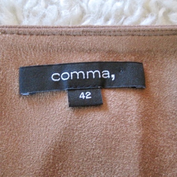COMMA Pencil Skirt in Faux Suede - Picture 6 of 9